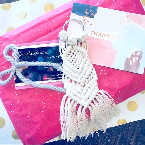 Uniquely Hand Crafted MaCrAmÈ Keychain Purse Charm~BÖhÖ Fashion Accessory L♥️VE! - Picture 1 of 16